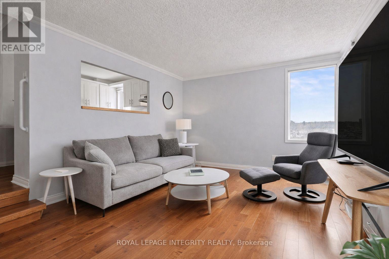 906 - 1081 Ambleside Drive