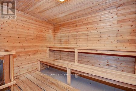 906 - 1081 Ambleside Drive