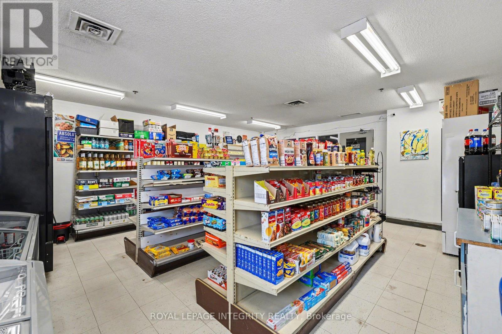 906 - 1081 Ambleside Drive