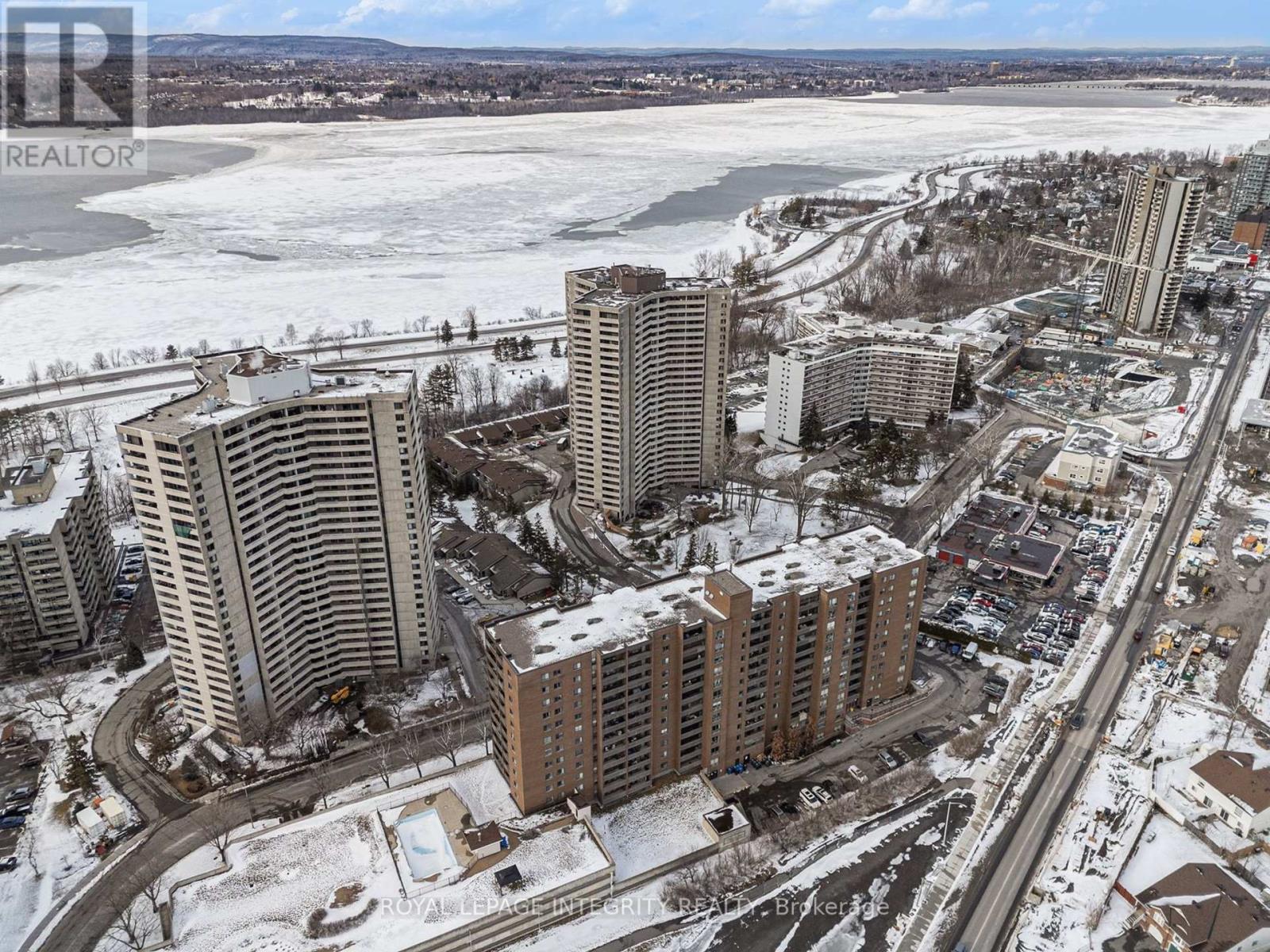 906 - 1081 Ambleside Drive