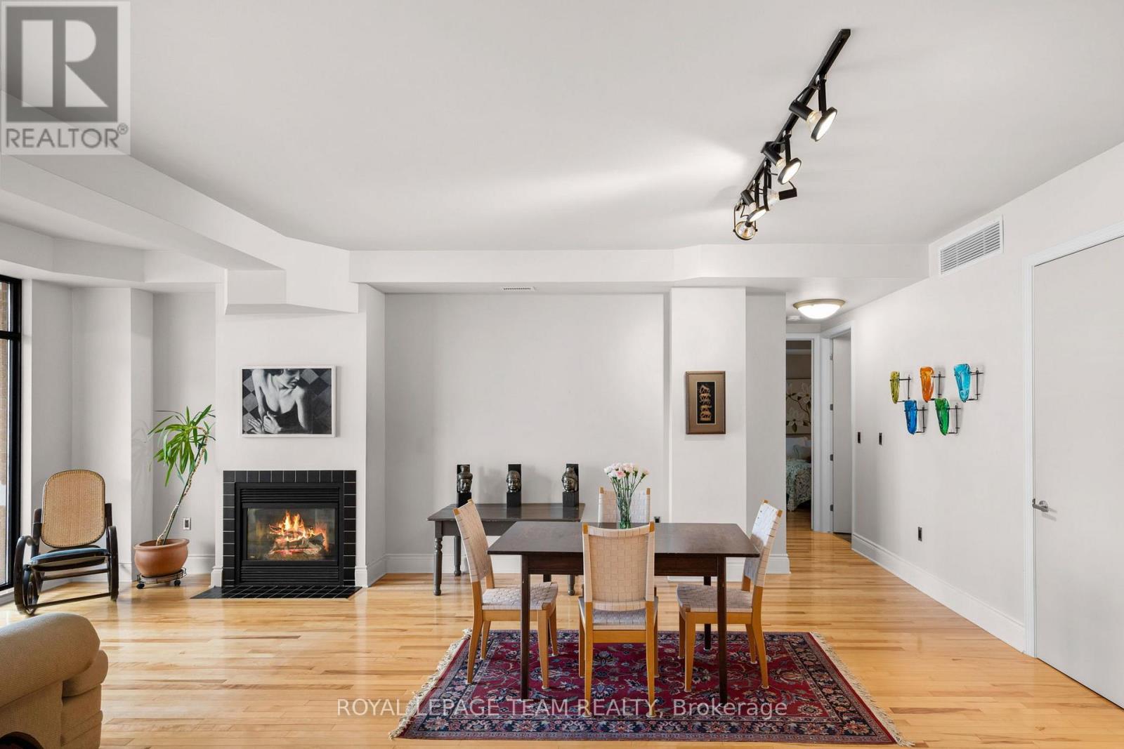 202 - 260 Besserer Street