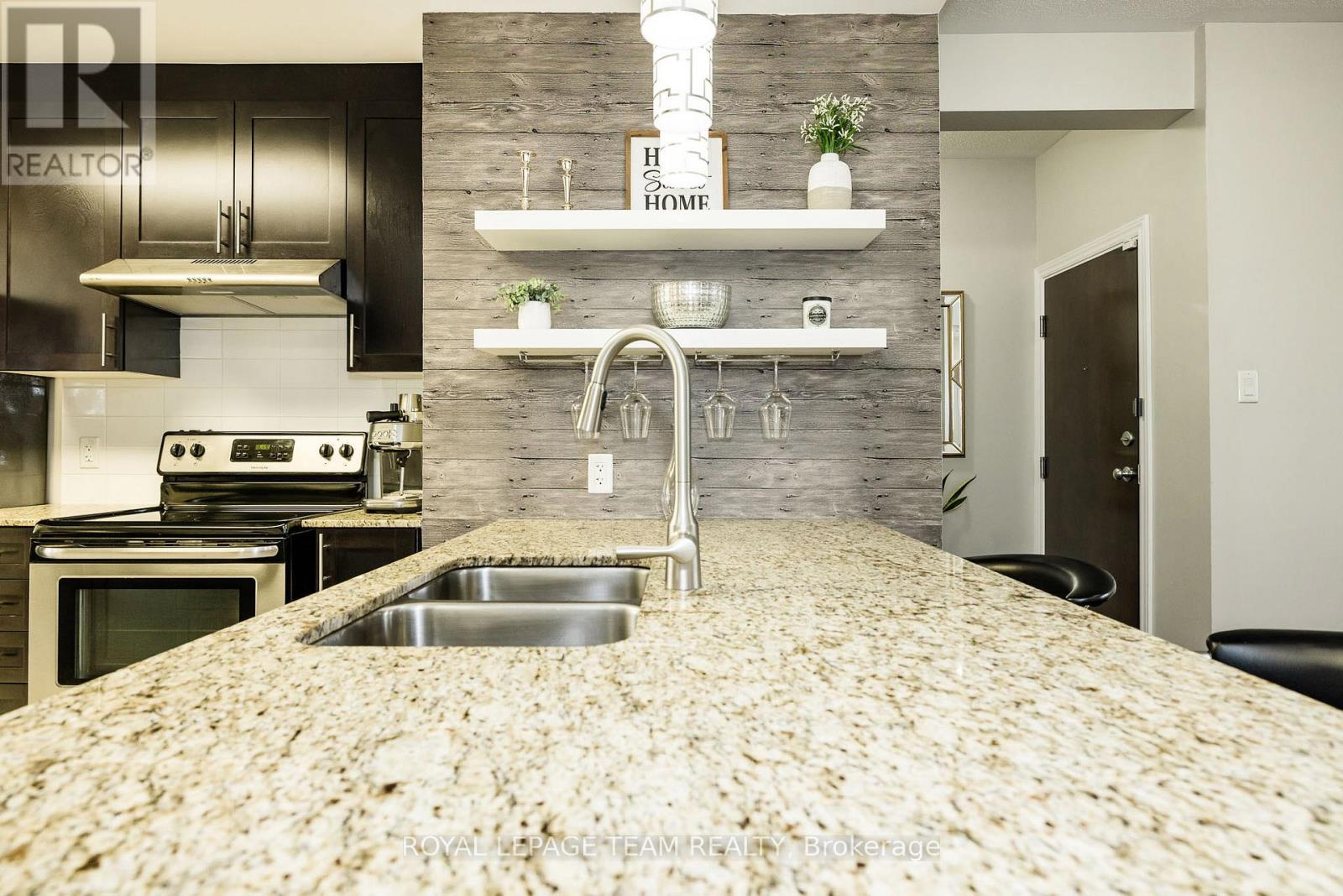 A - 19 Tadley Private