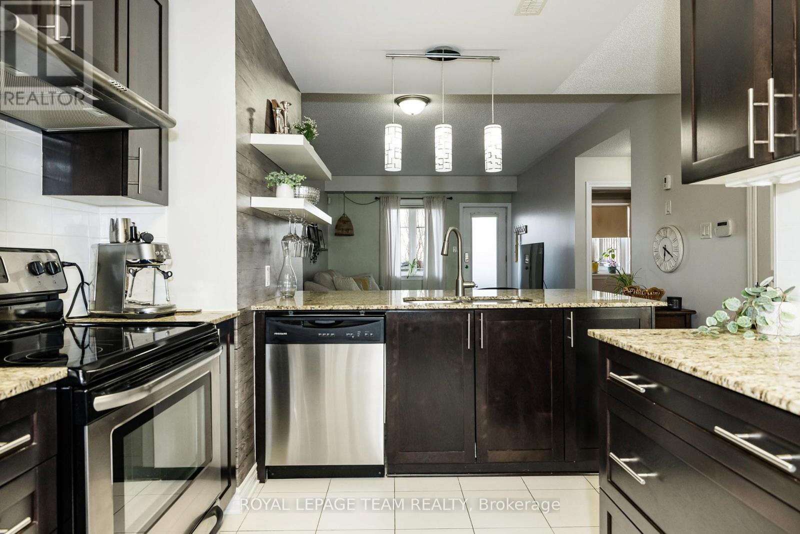 A - 19 Tadley Private