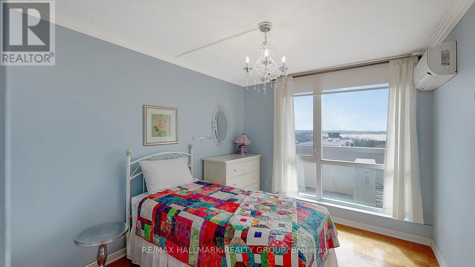 1706 - 2625 Regina Street