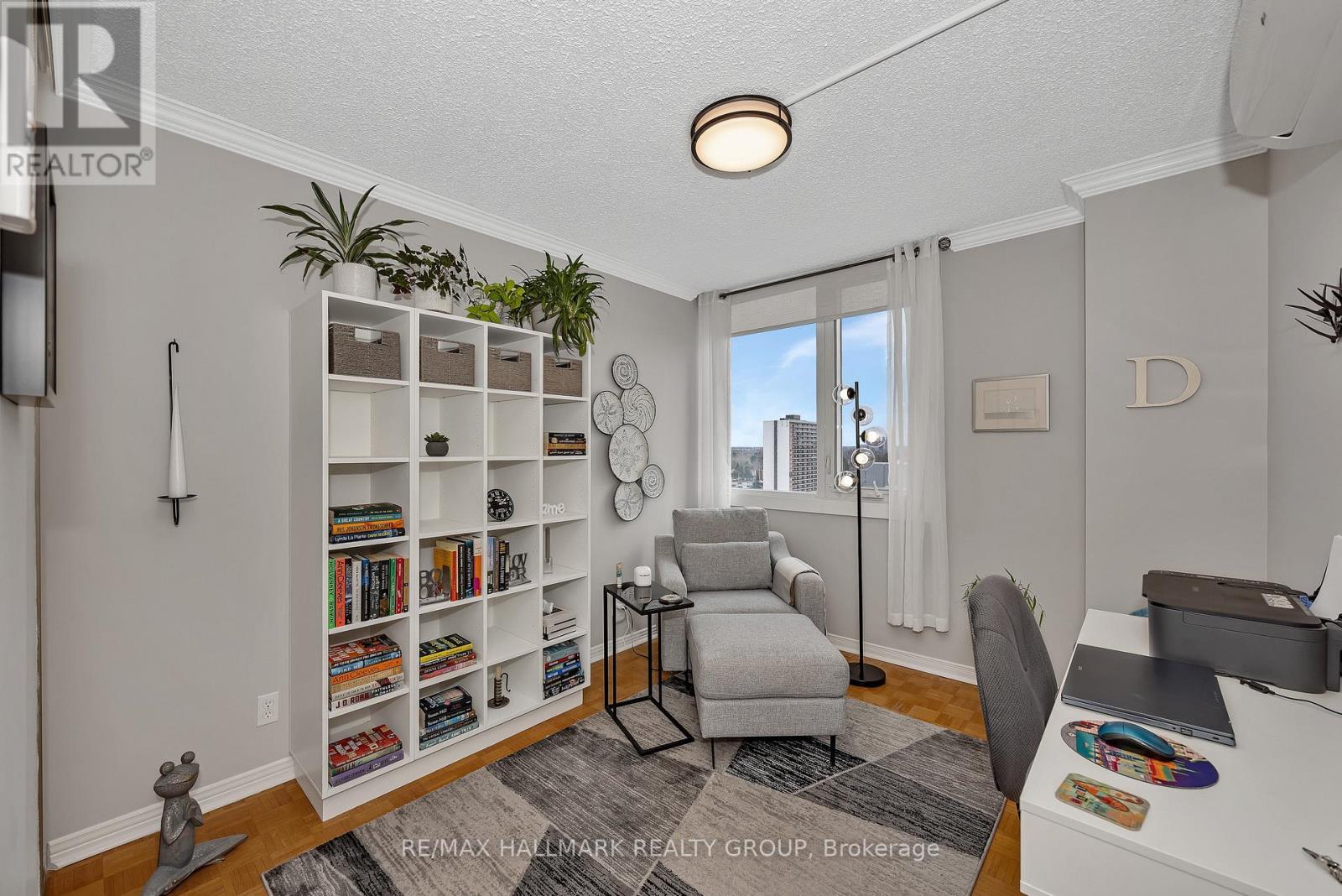 1706 - 2625 Regina Street