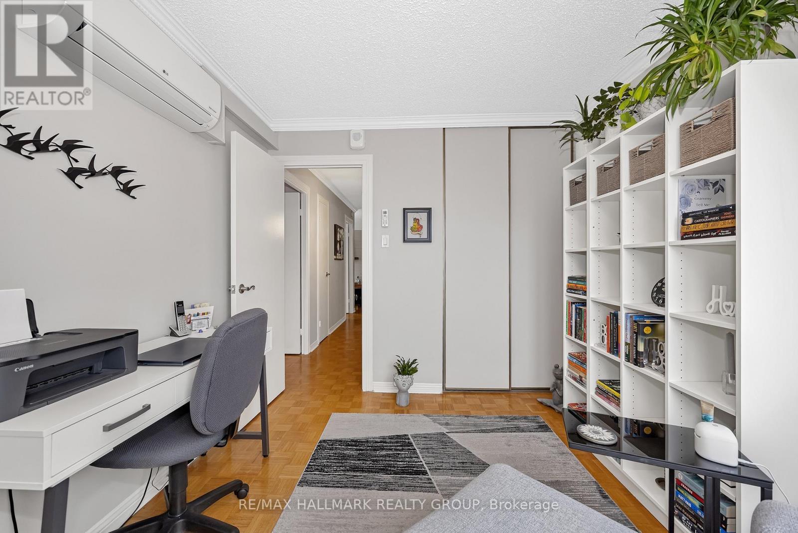 1706 - 2625 Regina Street