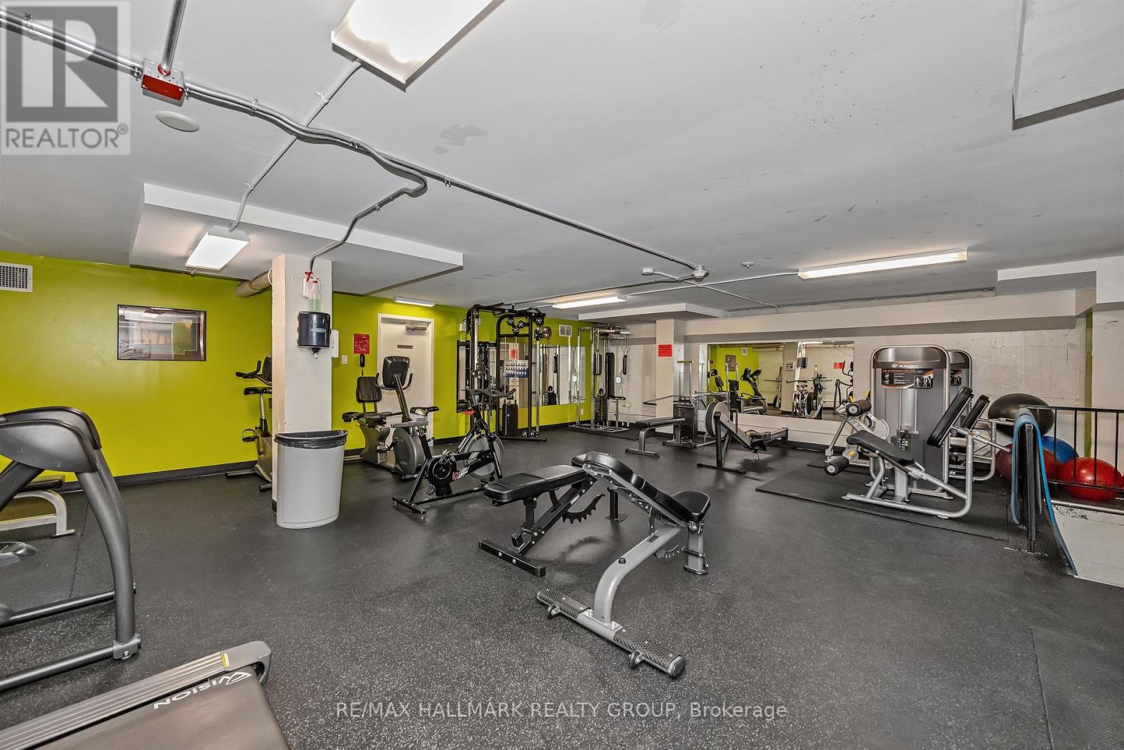 1706 - 2625 Regina Street