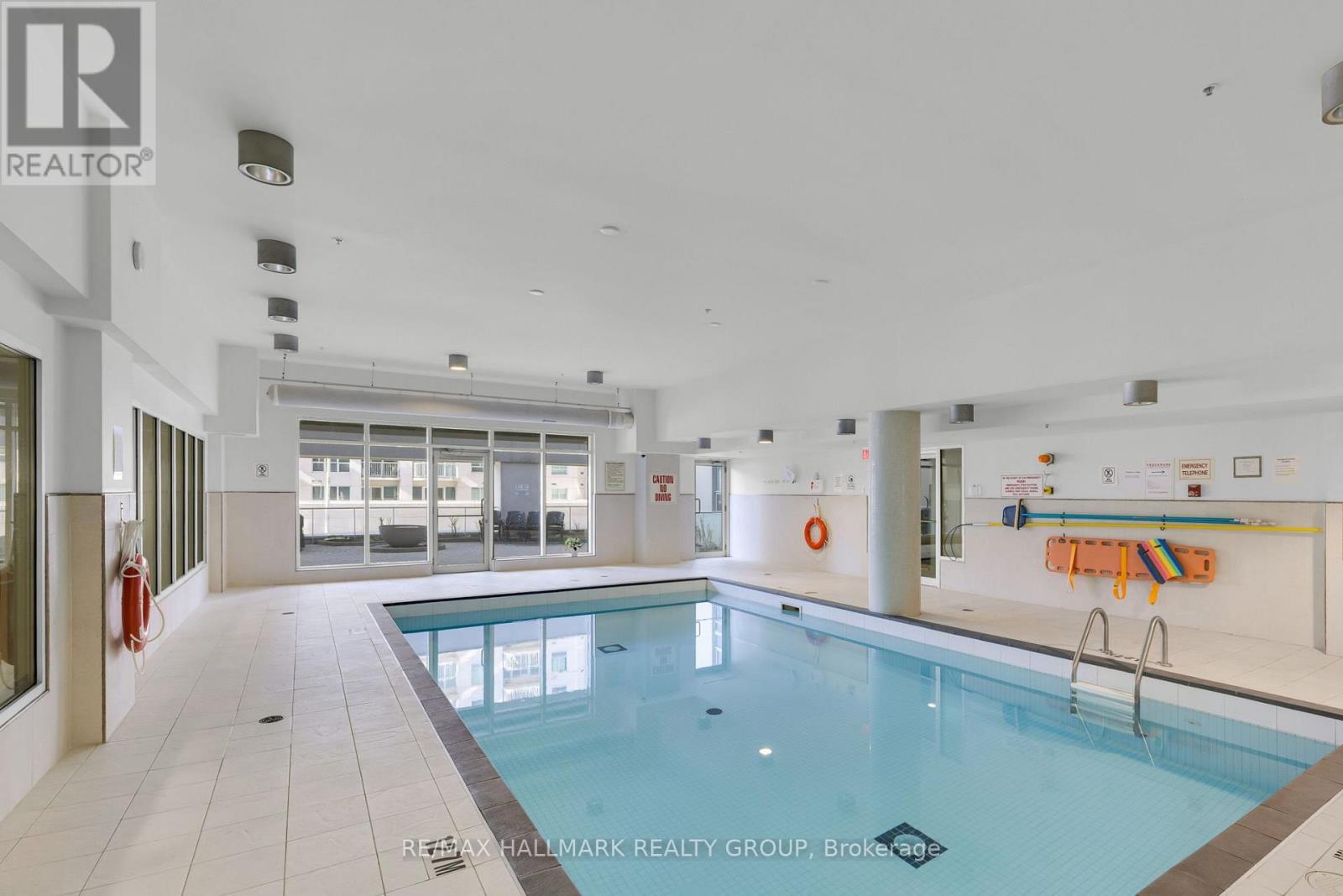 803 - 242 Rideau Street