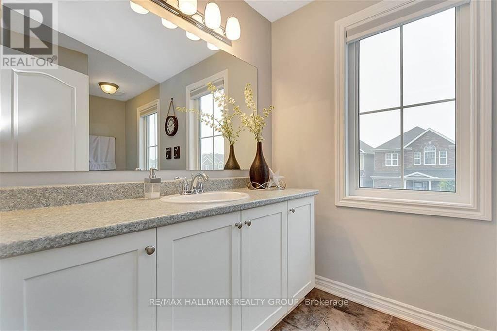 81 Switch Grass Crescent