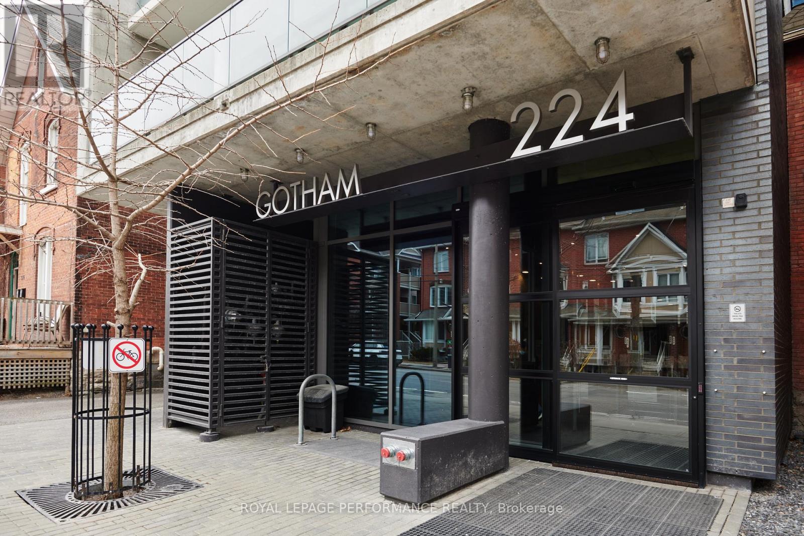 708 - 224 Lyon Street N