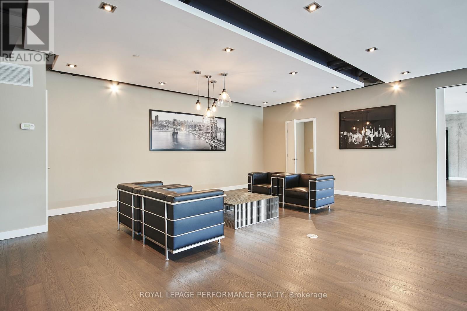 708 - 224 Lyon Street N