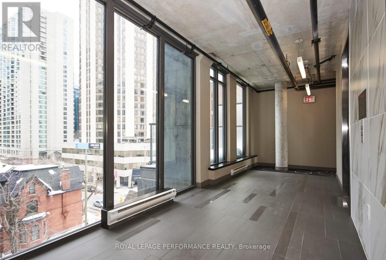 708 - 224 Lyon Street N