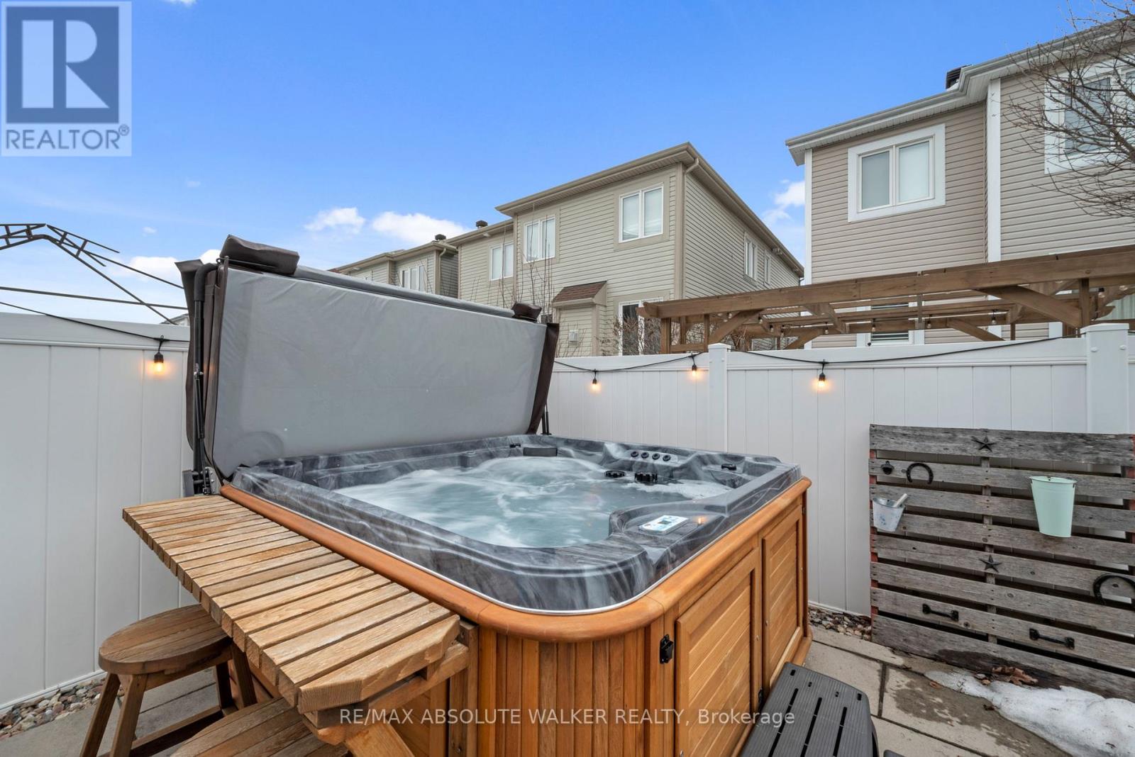 207 Rivertree Street