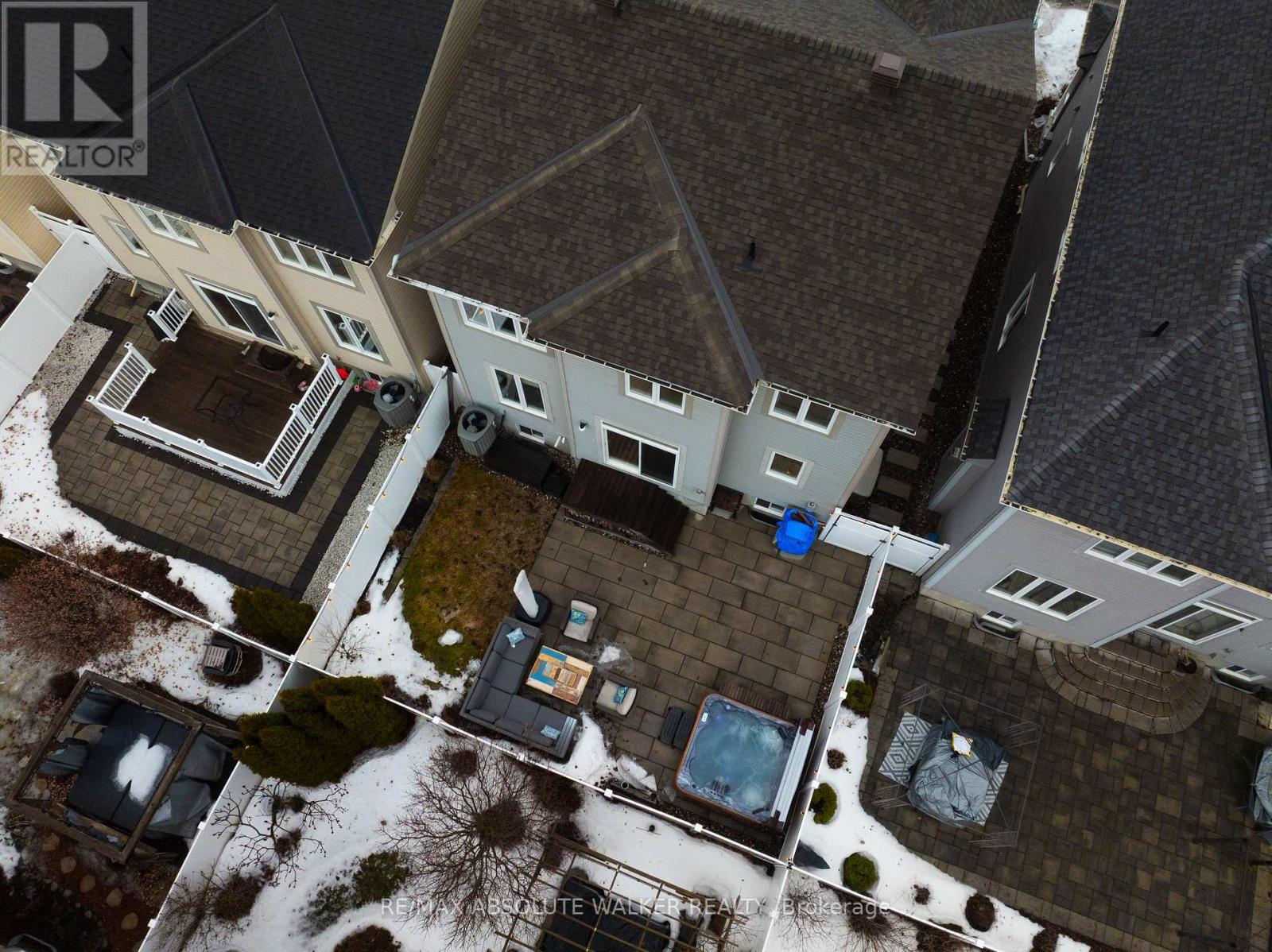 207 Rivertree Street