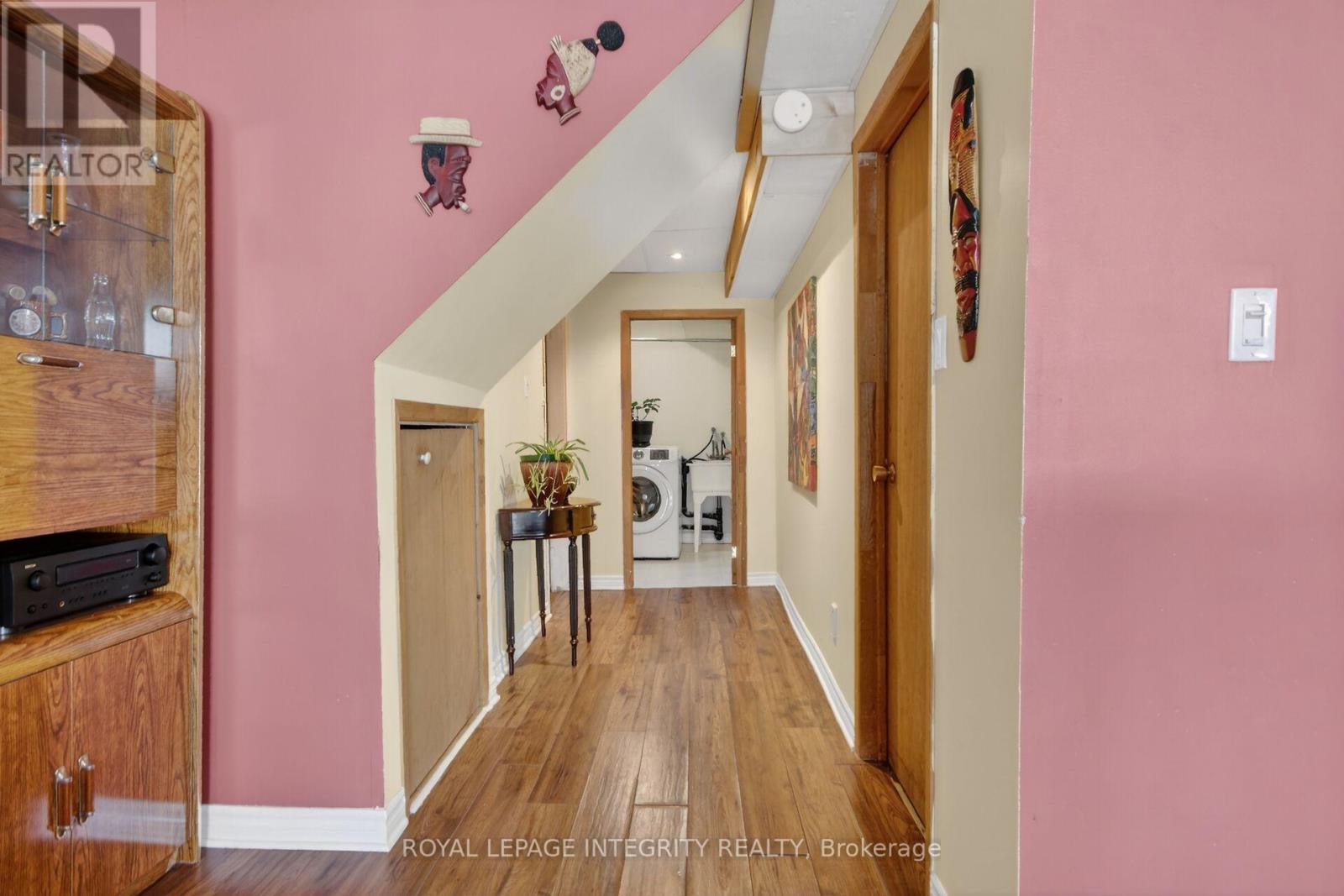 13 - 2415 Southvale Crescent