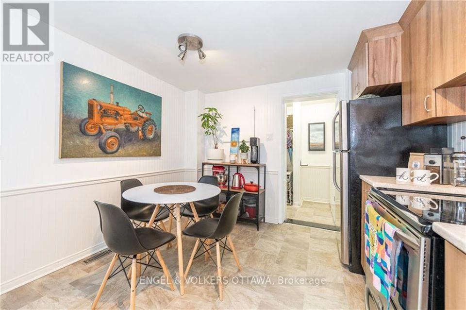 223 Carruthers Avenue