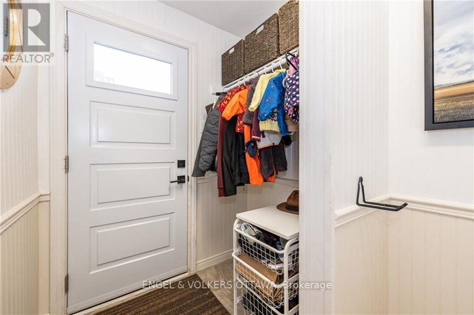 223 Carruthers Avenue