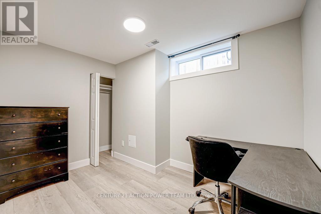 1149 And 1149 B - 1149 Parisien Street