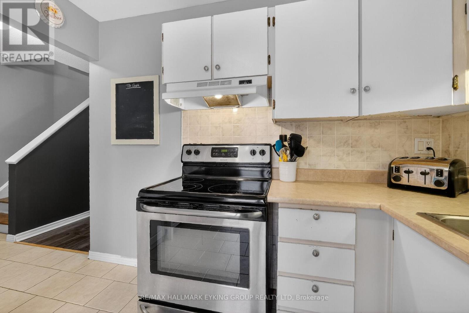 10 - 6265 Castille Court