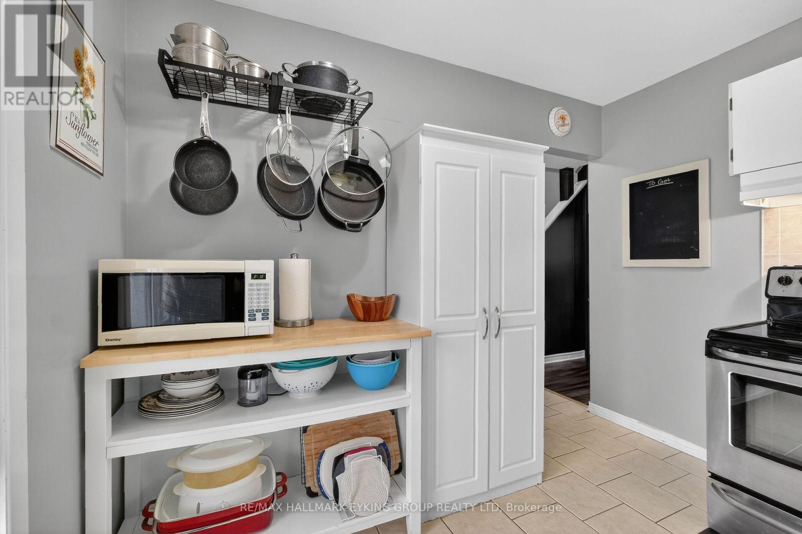 10 - 6265 Castille Court