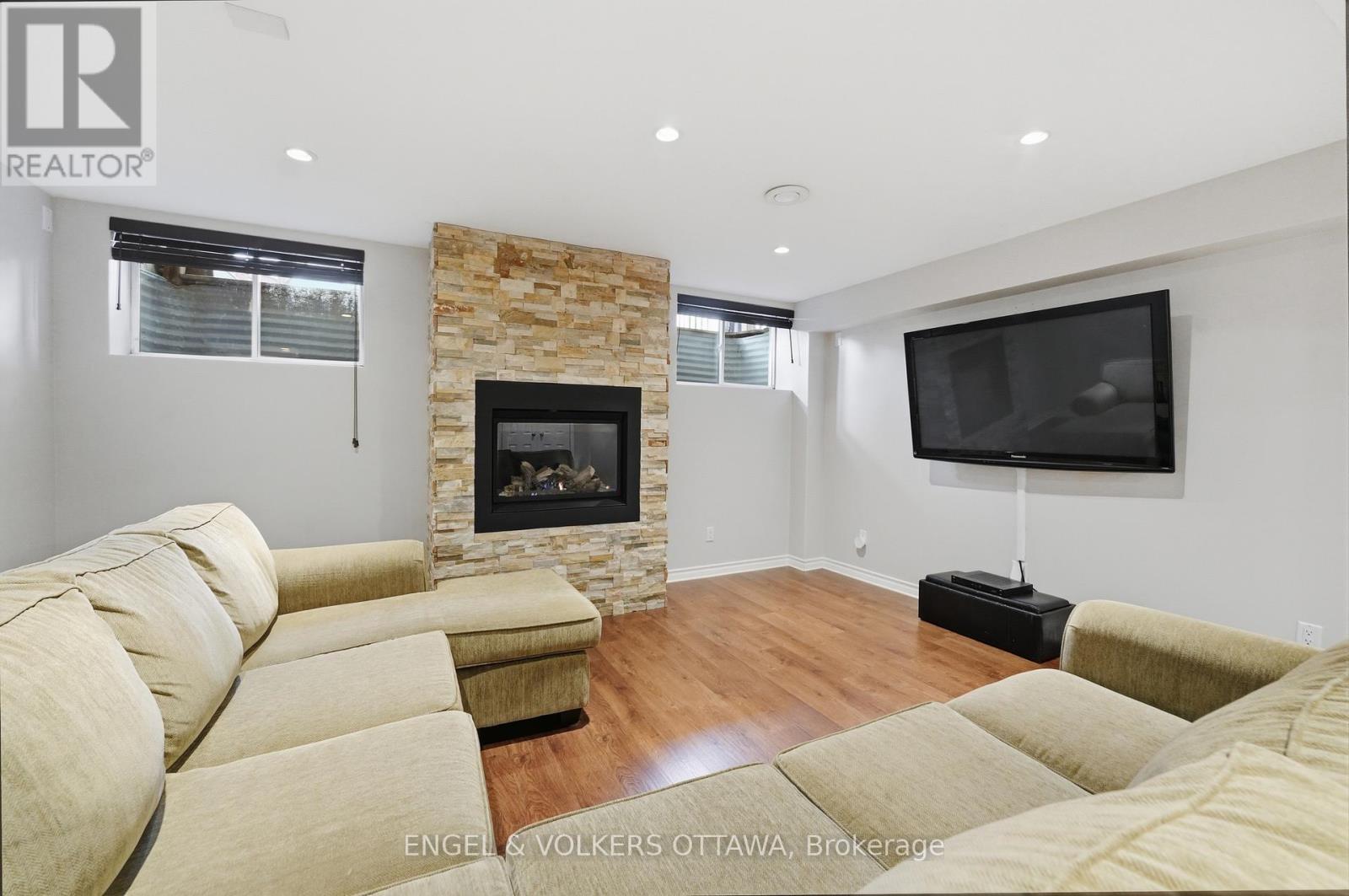 31 Leatherwood Crescent