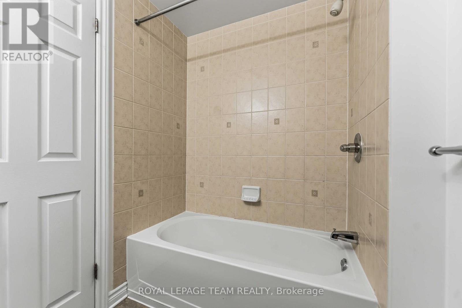 A - 405 Chapman Mills Drive