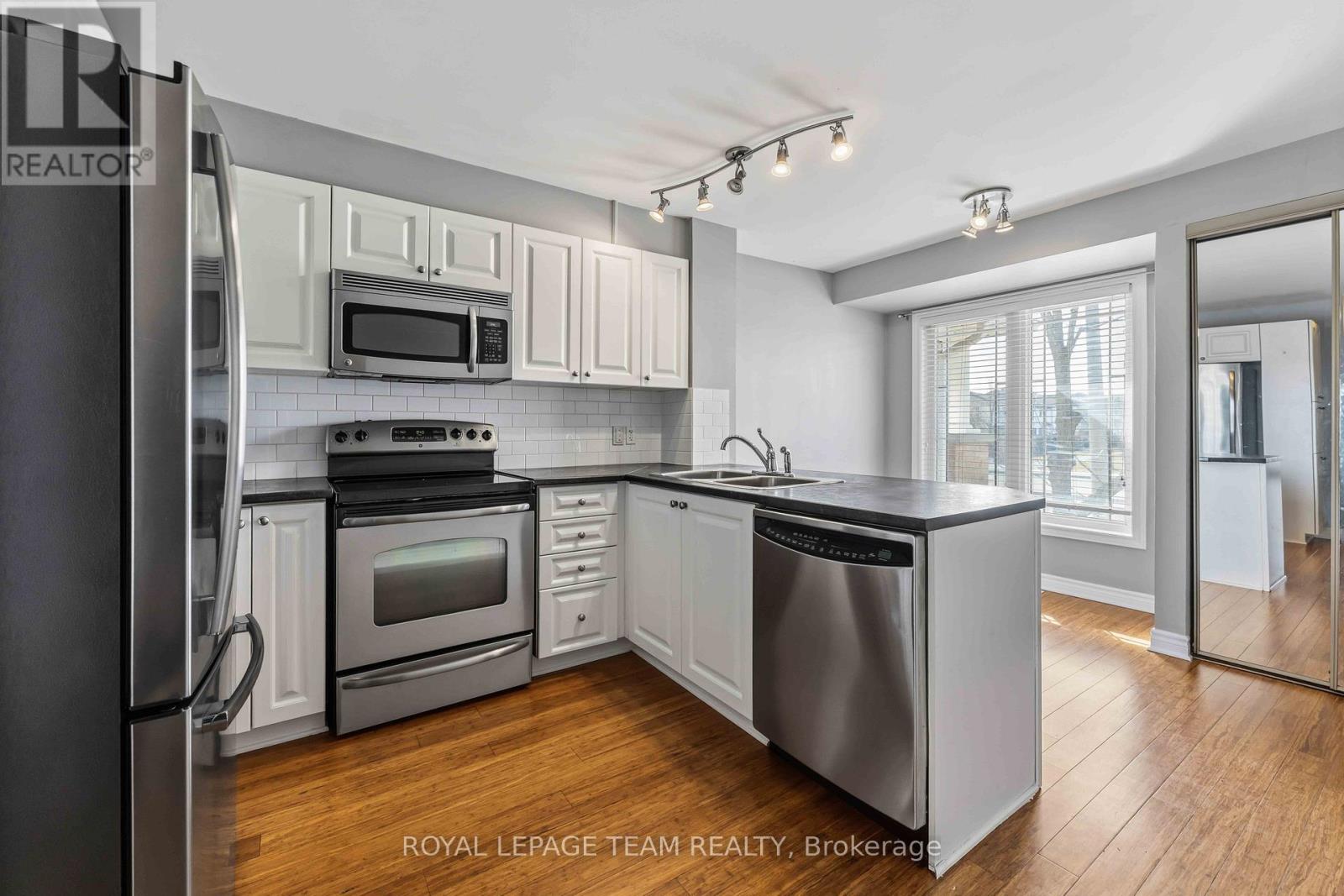 A - 405 Chapman Mills Drive