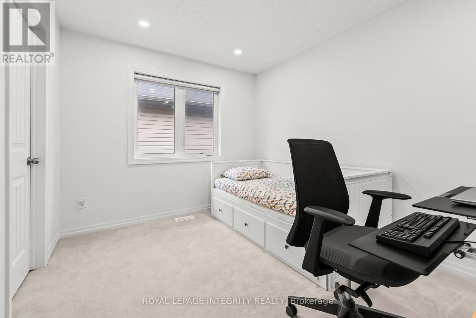 789 Fiddlehead Street