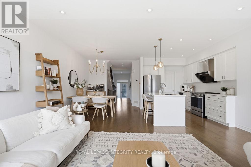 535 Borbridge Avenue