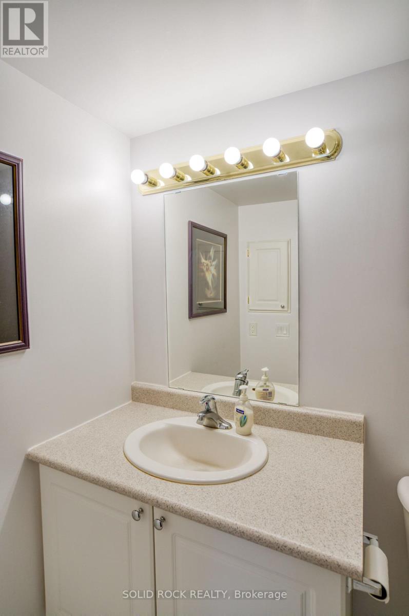 209 - 429 Somerset Street W