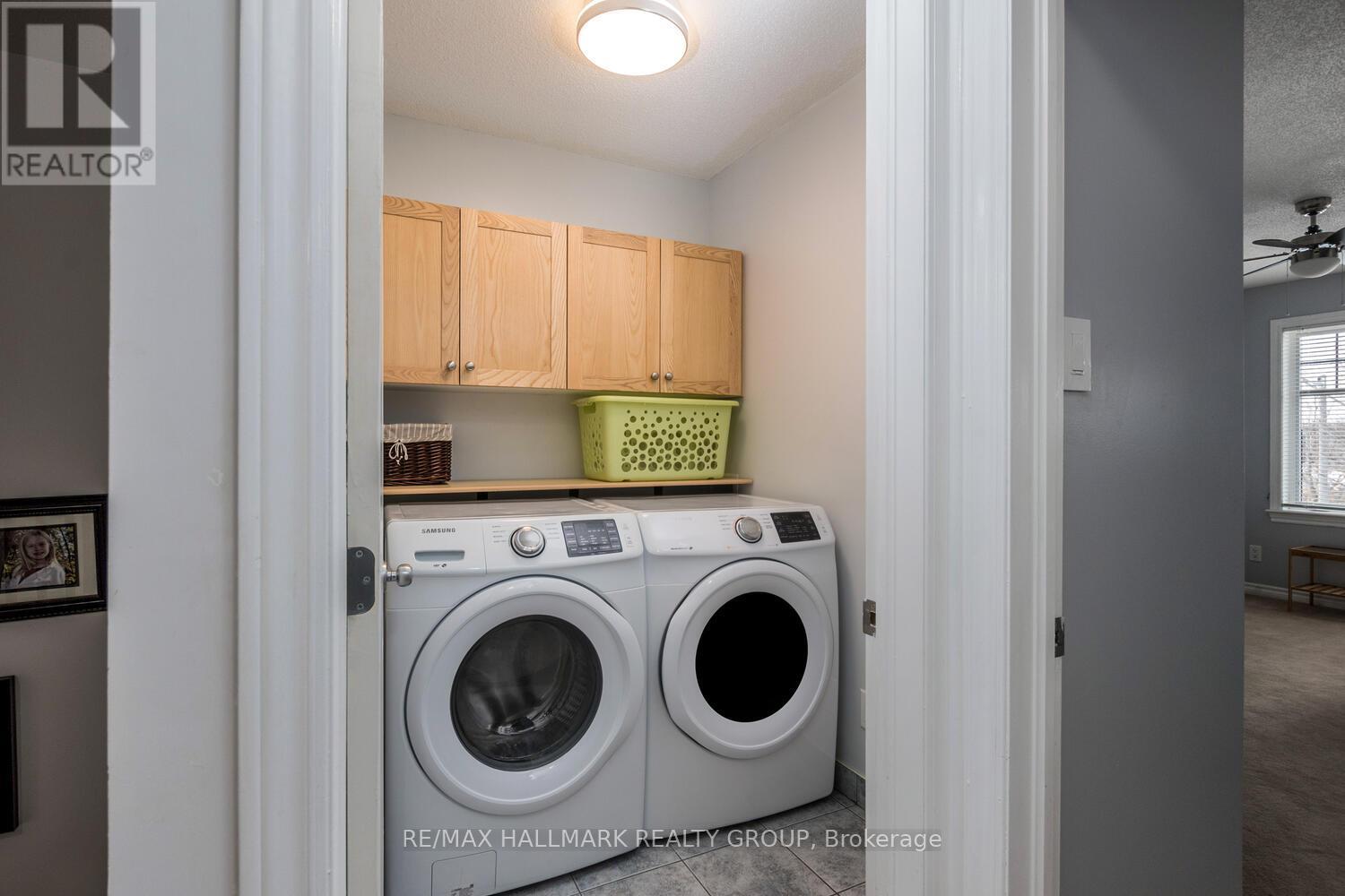 266 Horseshoe Crescent