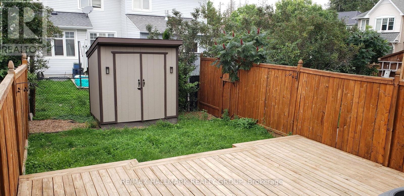 266 Horseshoe Crescent