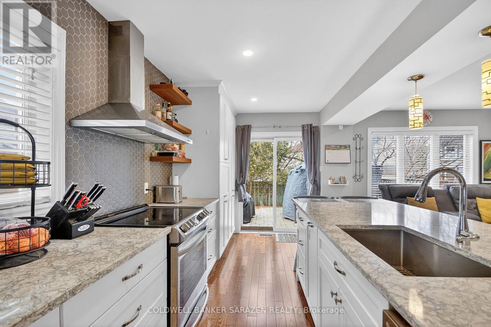 43 Daventry Crescent