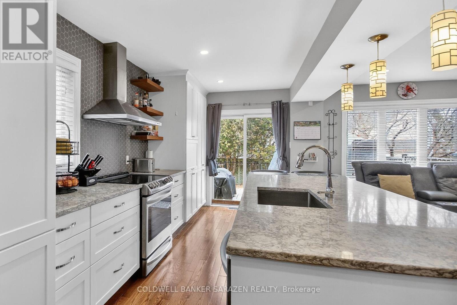 43 Daventry Crescent