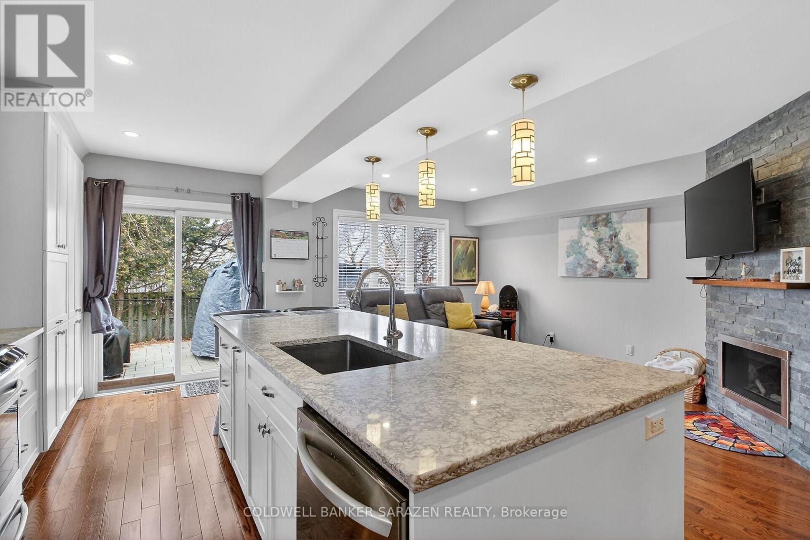 43 Daventry Crescent