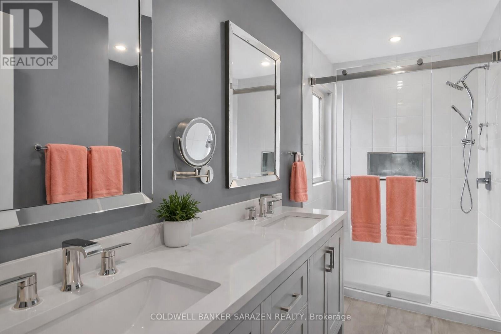 43 Daventry Crescent