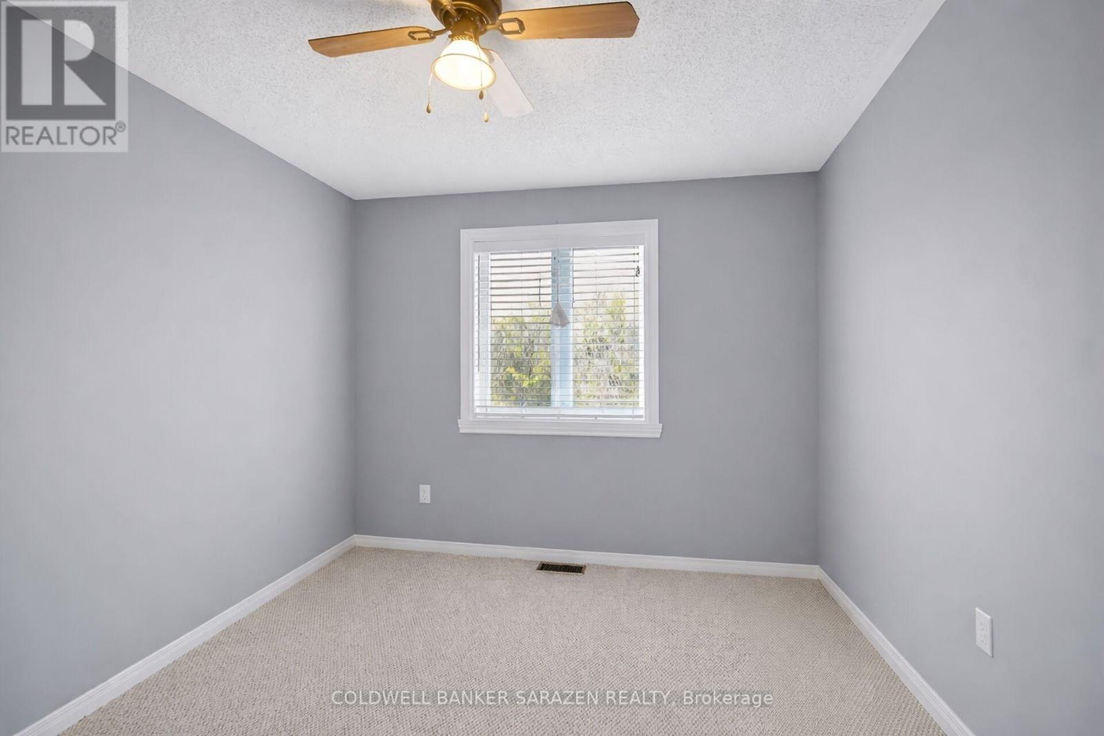 43 Daventry Crescent