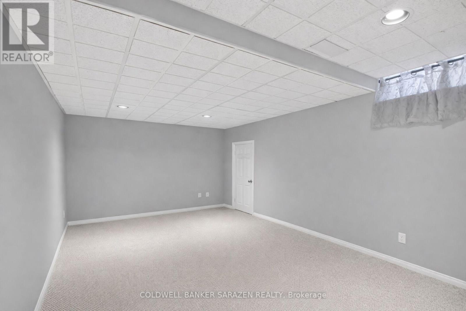 43 Daventry Crescent