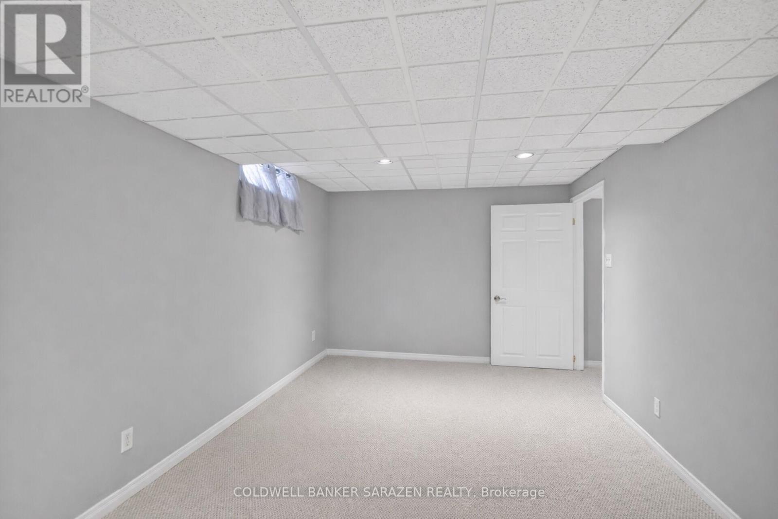 43 Daventry Crescent