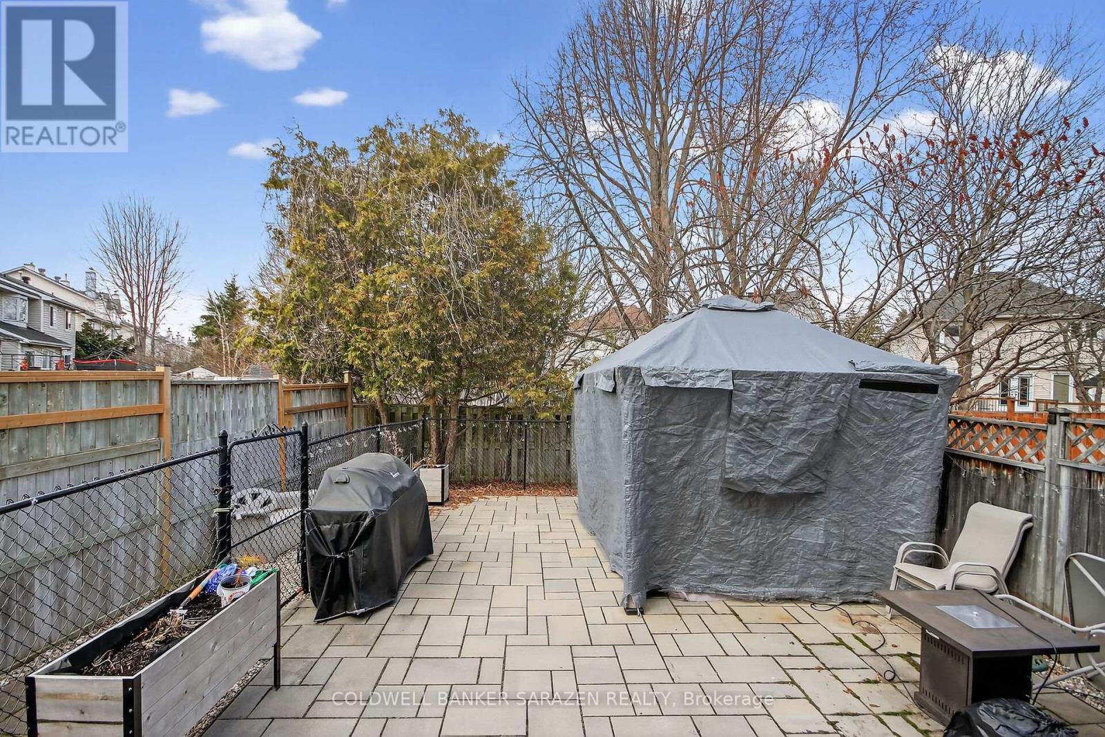 43 Daventry Crescent