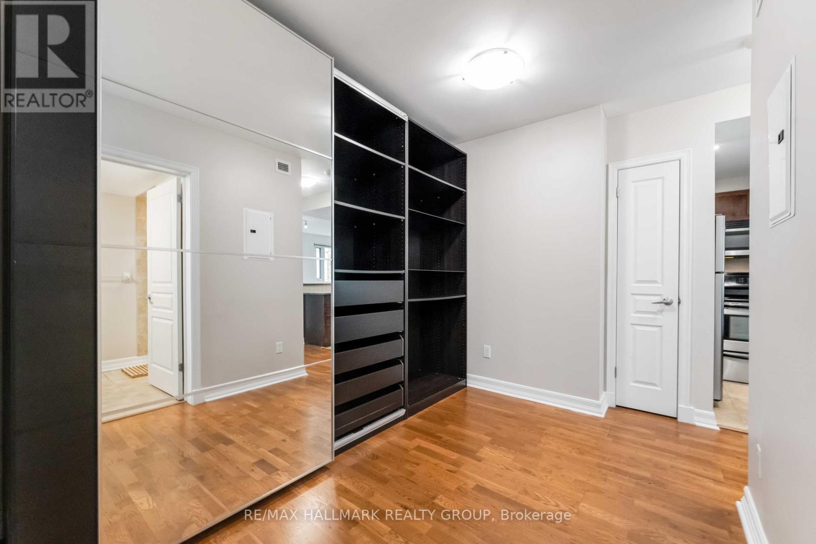 204 - 200 Besserer Street