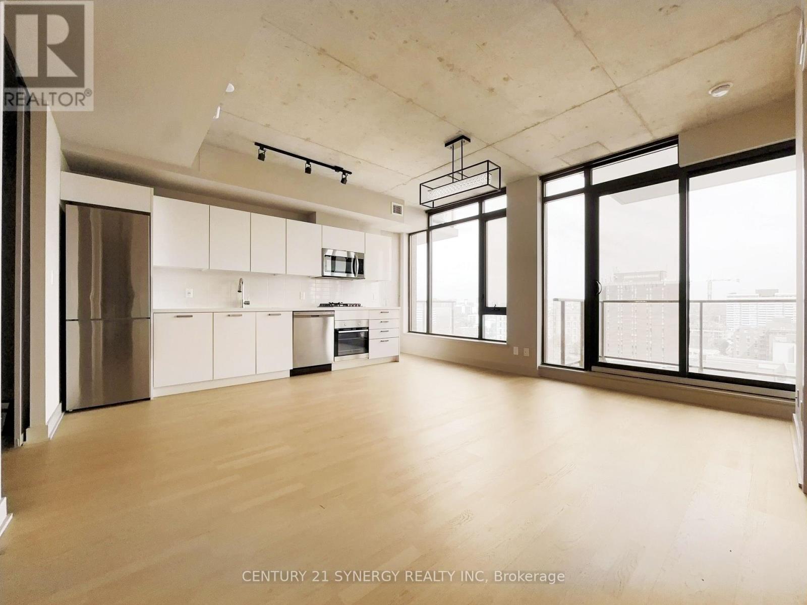 1209 - 203 Catherine Street