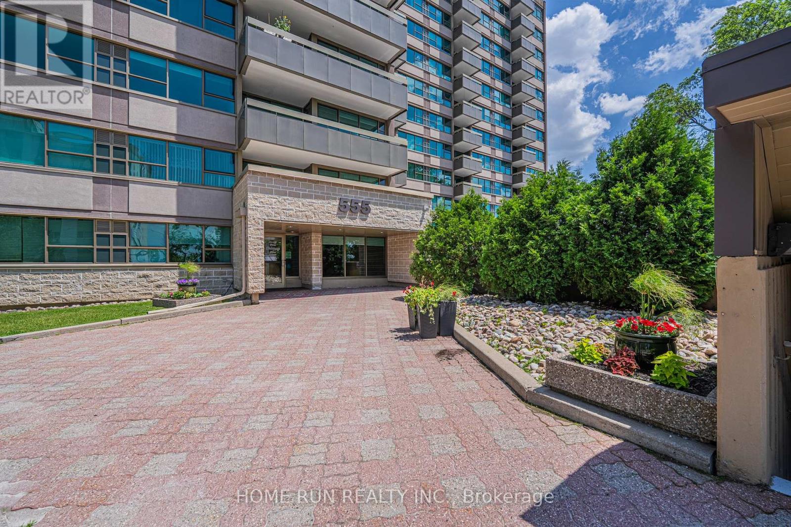 1111 - 555 Brittany Drive