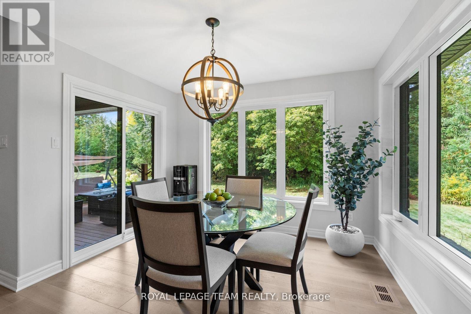 6903 Twin Lakes Avenue