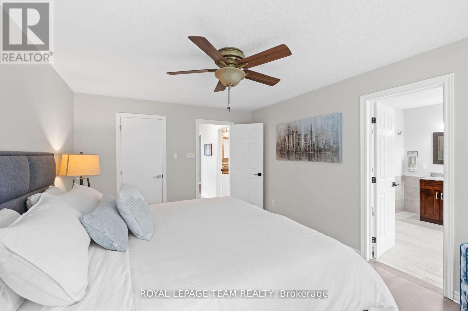 6903 Twin Lakes Avenue