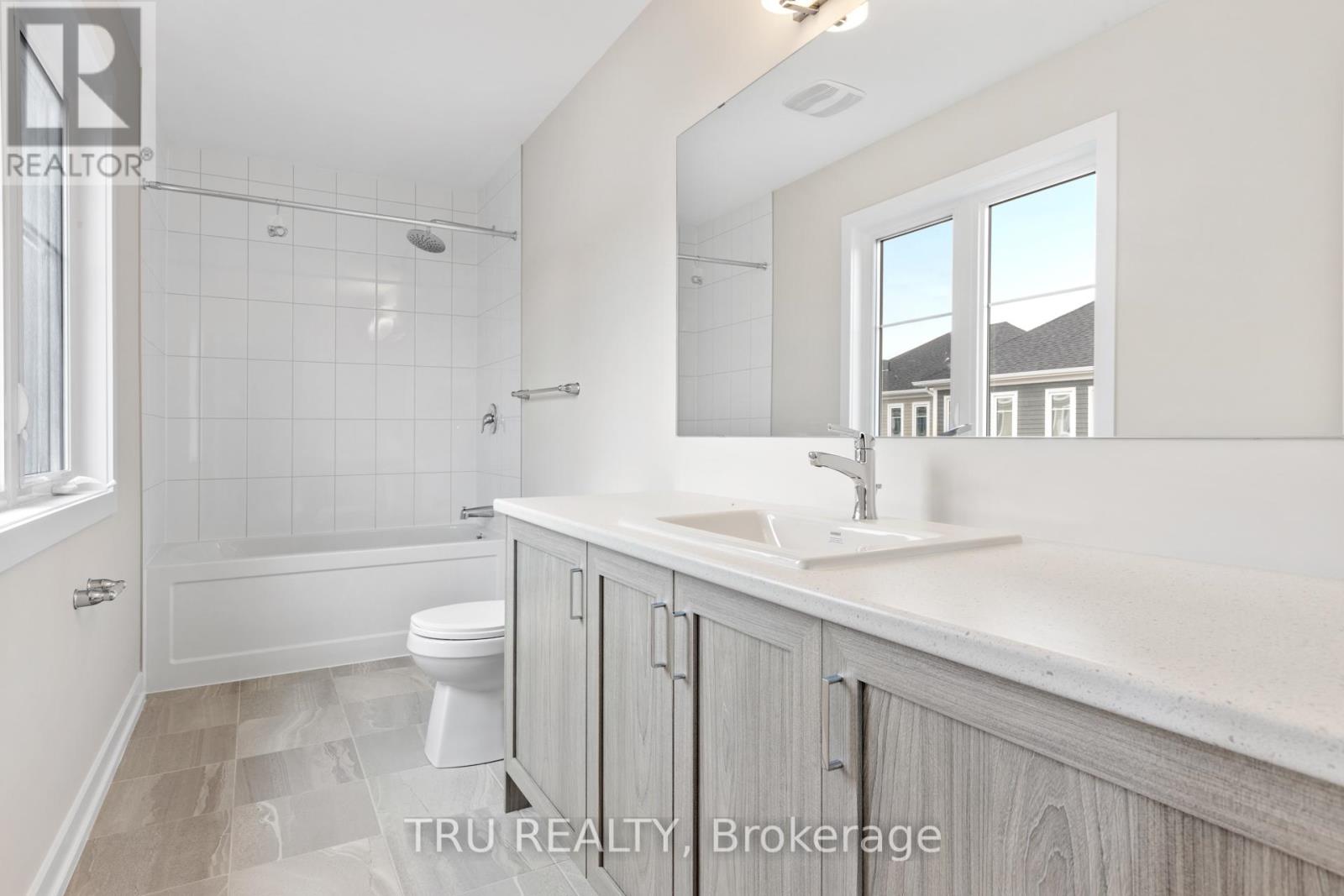 75 Hackamore Crescent