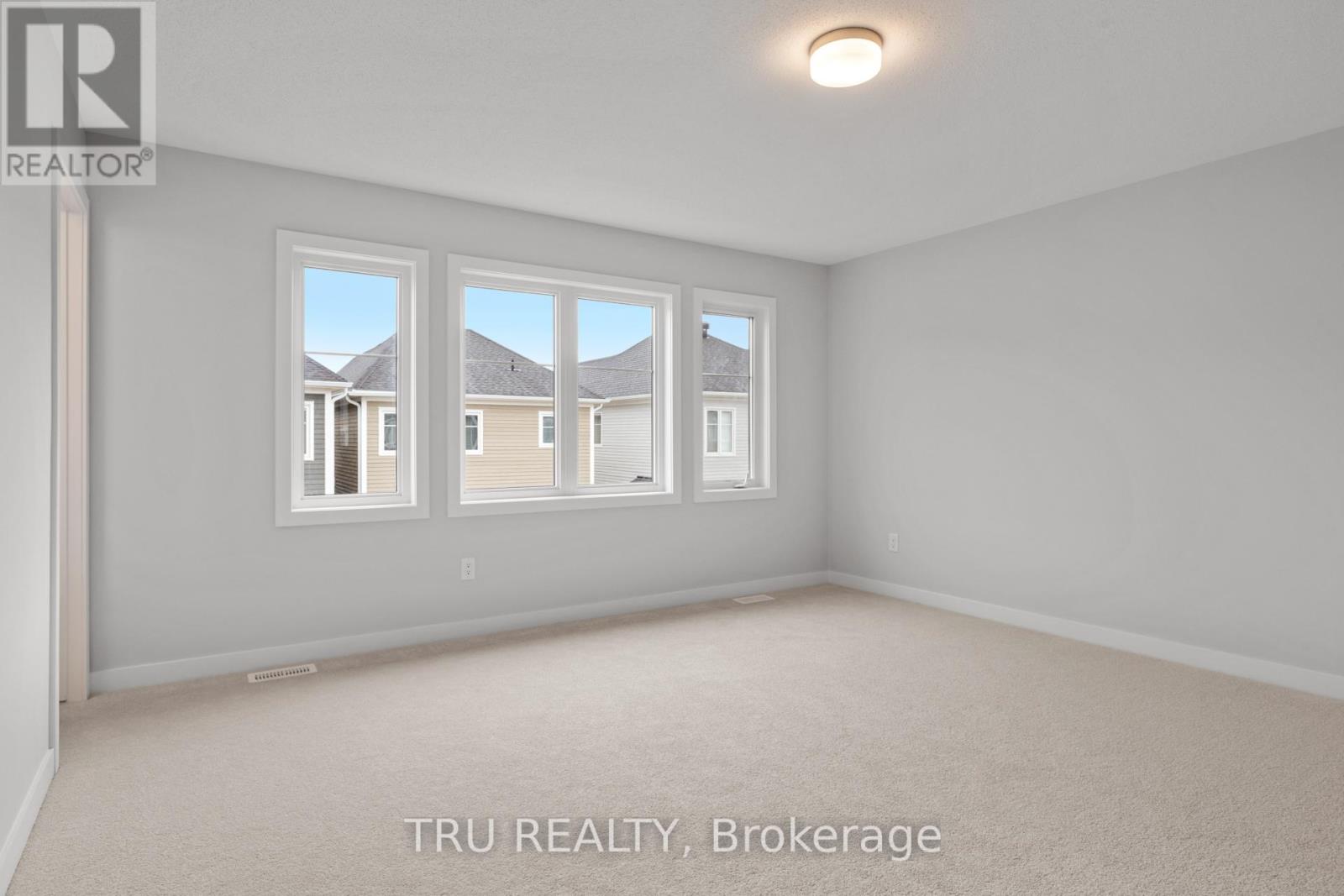 75 Hackamore Crescent