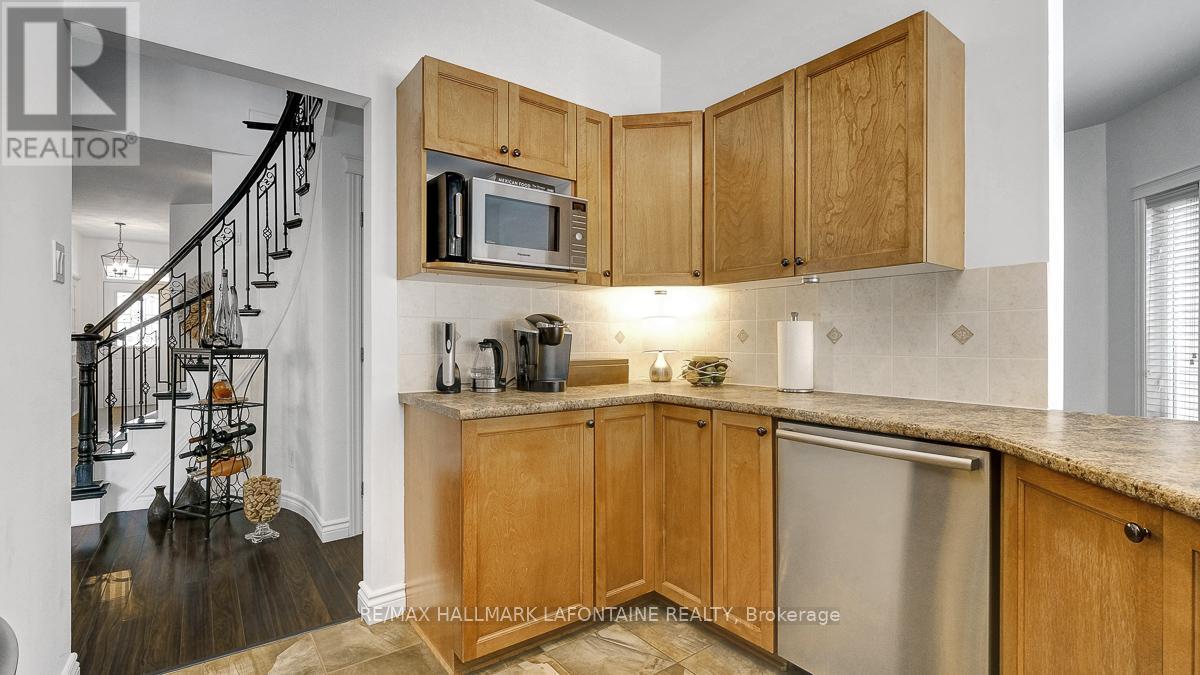 315 Rustic Hills Crescent