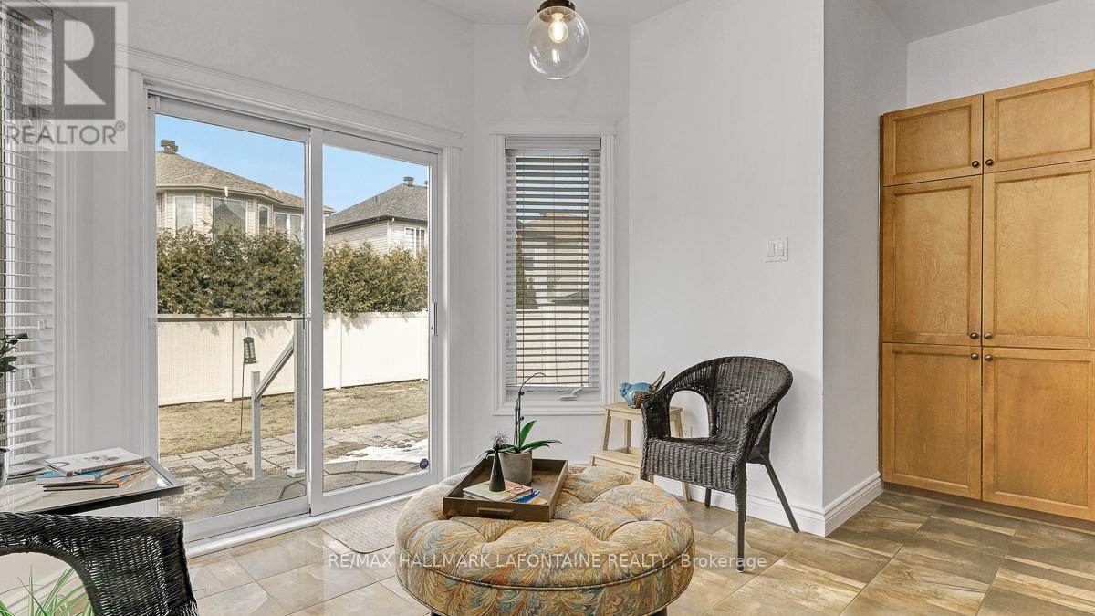 315 Rustic Hills Crescent