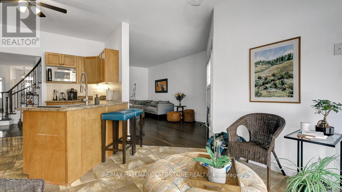 315 Rustic Hills Crescent